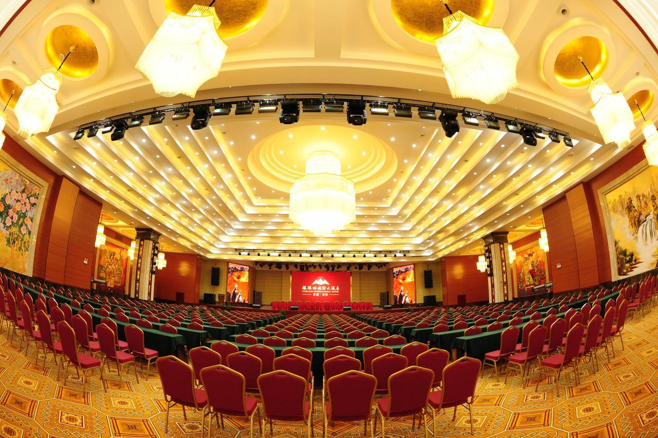 Yinruilin International Hotel Куньмин Экстерьер фото