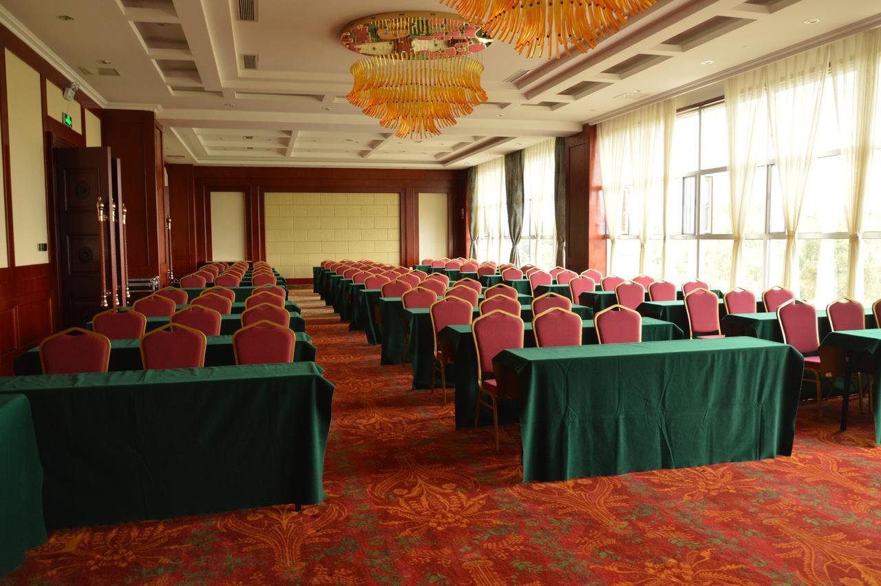Yinruilin International Hotel Куньмин Экстерьер фото